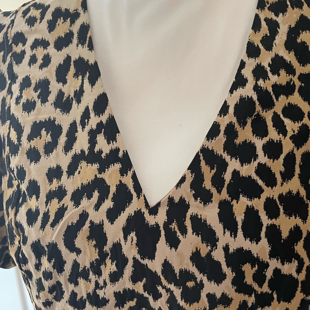 Dance & Marvel Leopard Print V Neck Dress with Puff Sleeves - Picture 7 of 14